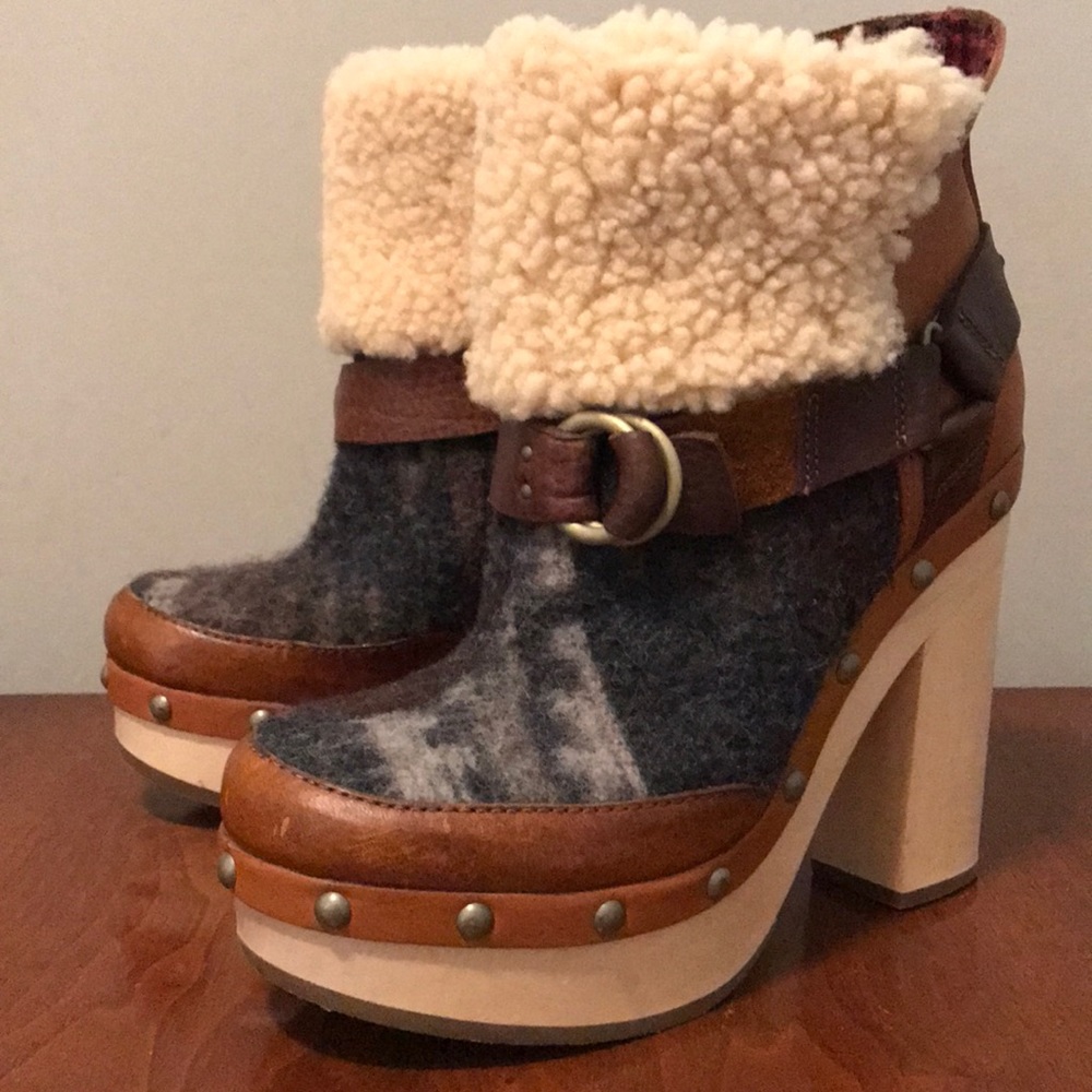 Woolrich Platform Booties